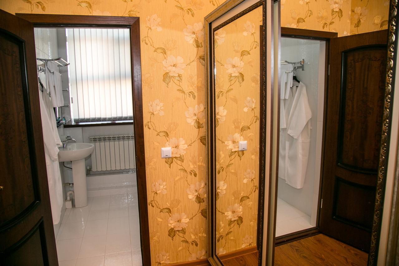 Complex Bella Vista Hotel Къзълорда Екстериор снимка