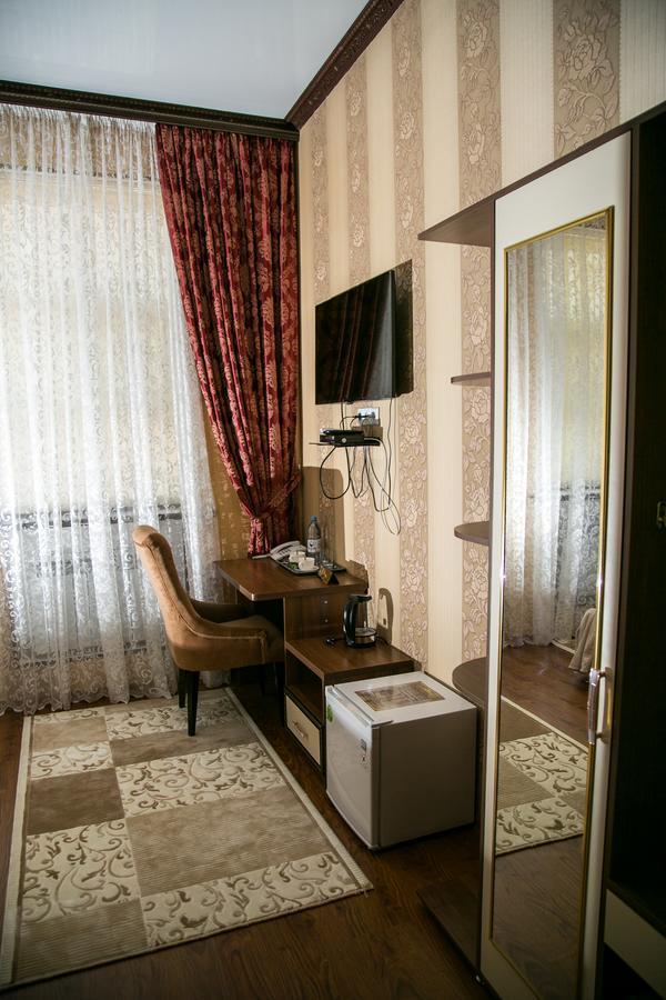 Complex Bella Vista Hotel Къзълорда Екстериор снимка