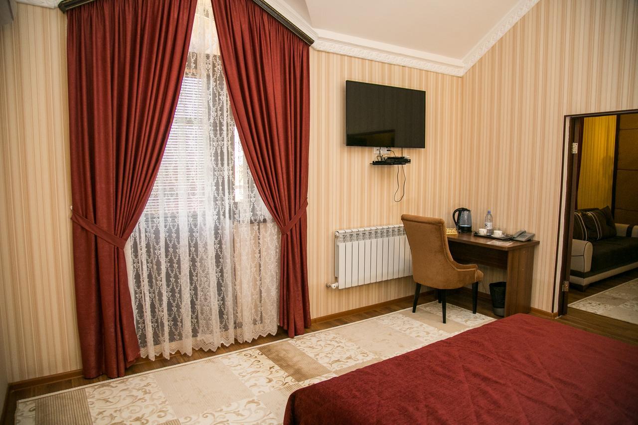 Complex Bella Vista Hotel Къзълорда Екстериор снимка